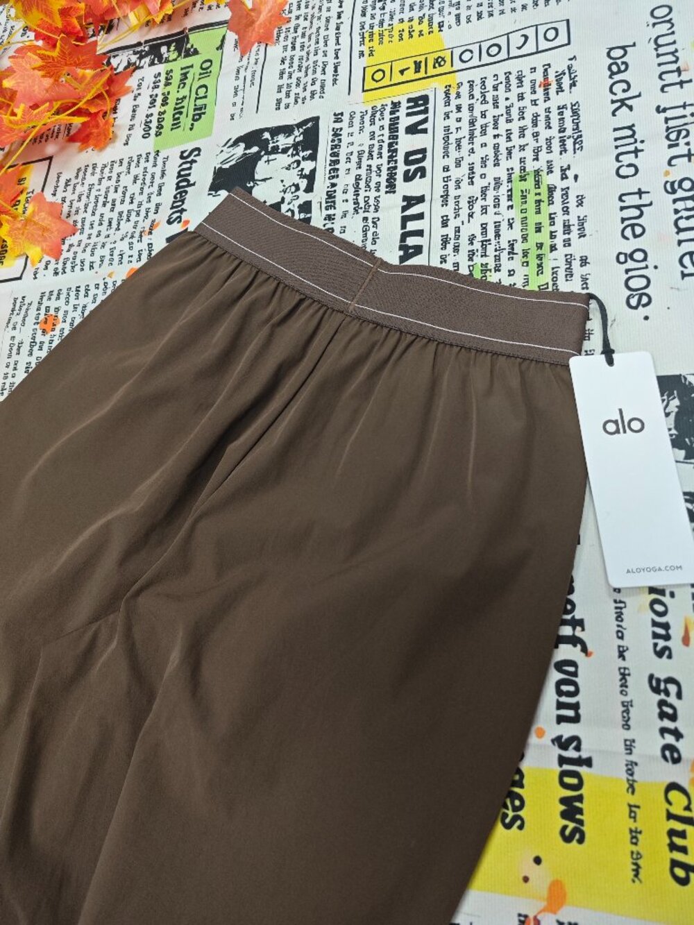 Brand New🥨ALO Yoga Suit Up Trousers Espresso Brown | Regular 30“ - Picture 5 of 7